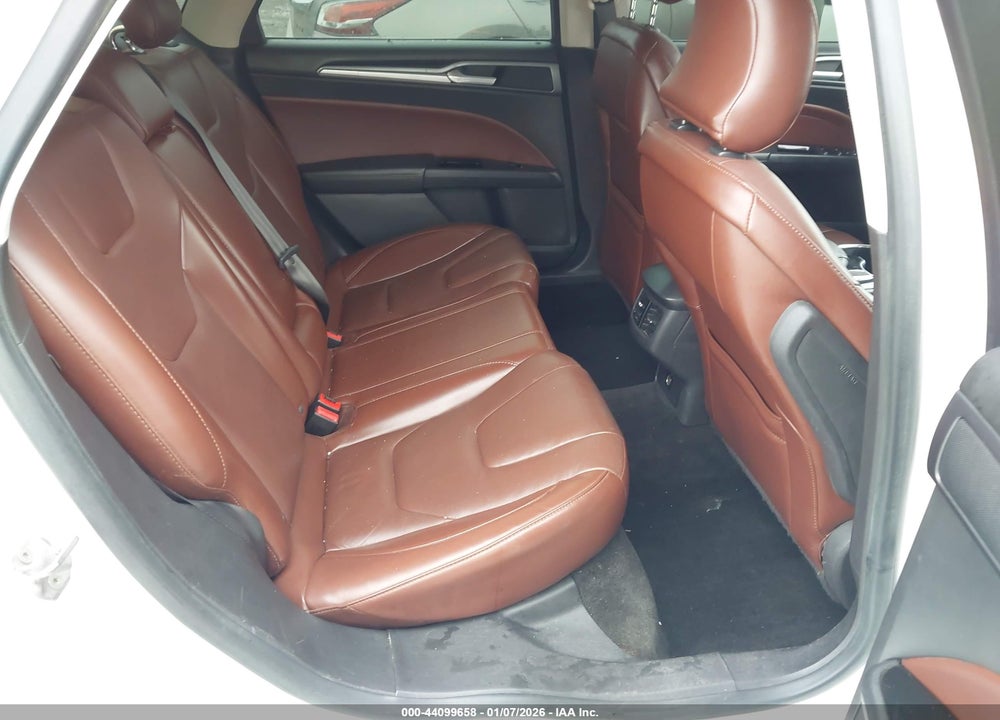 2015 FORD FUSION SE VIN: 3FA6P0H9XFR203260