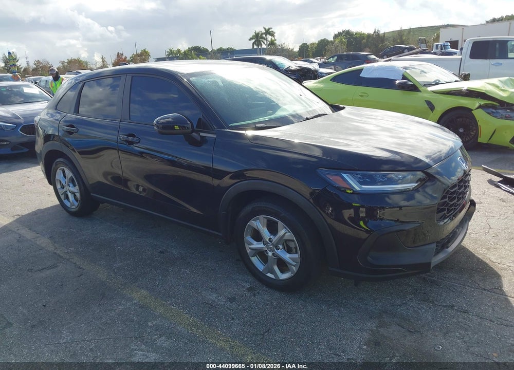 2023 HONDA HR-V 2WD LX VIN: 3CZRZ1H34PM743148