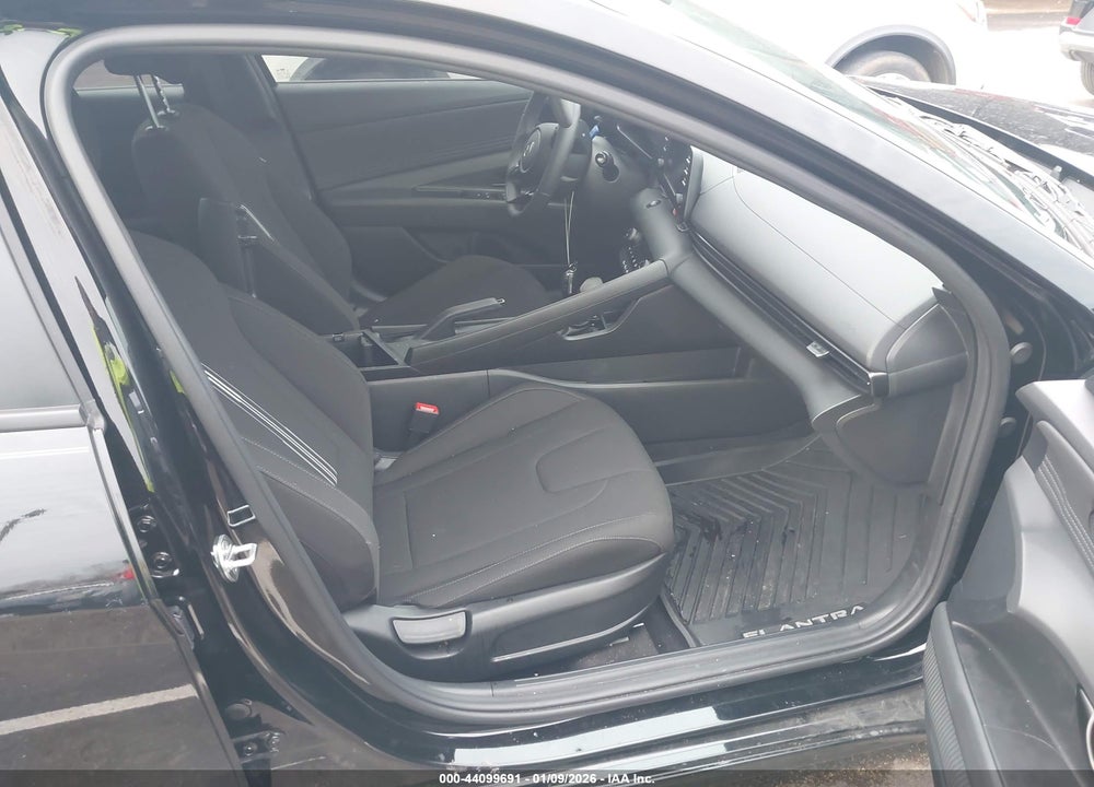 2025 HYUNDAI ELANTRA SEL SPORT VIN: KMHLM4DG2SU078464