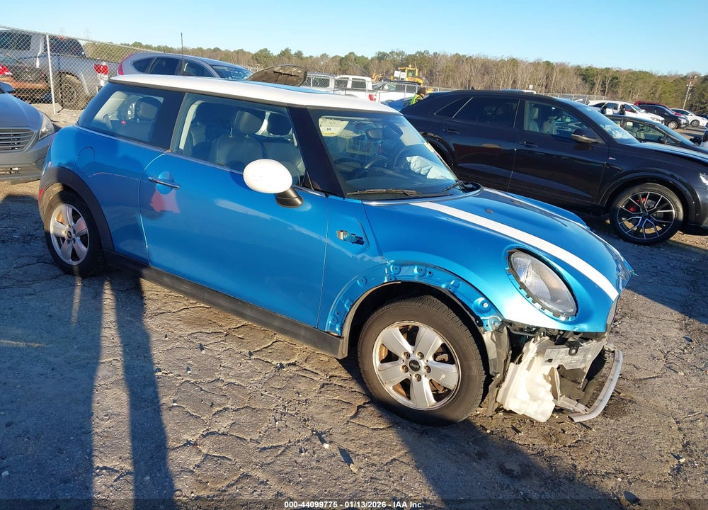 2015 MINI HARDTOP COOPER VIN: WMWXM5C55FT942718