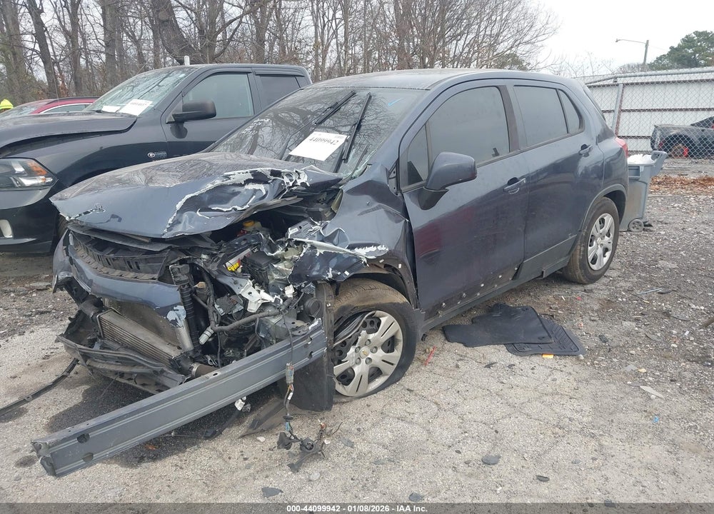 2018 CHEVROLET TRAX LS VIN: 3GNCJKSB2JL167377