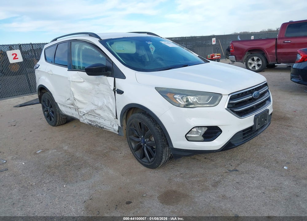 2017 FORD ESCAPE SE VIN: 1FMCU0GD0HUD18422