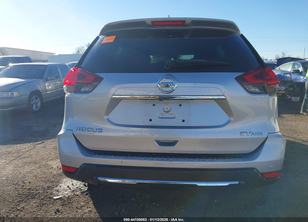 2019 NISSAN ROGUE SV VIN: 5N1AT2MVXKC770328