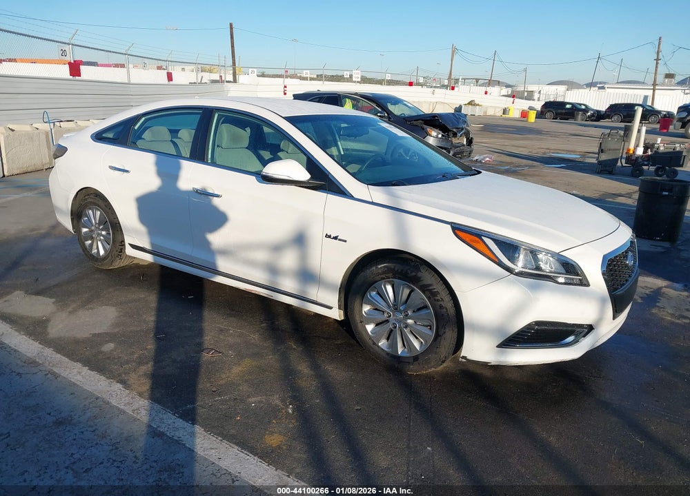 2017 HYUNDAI SONATA HYBRID SE VIN: KMHE24L18HA048598