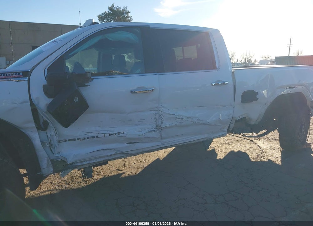 2022 GMC SIERRA 3500HD 4WD  STANDARD BED DENALI VIN: 1GT49WEY5NF241355