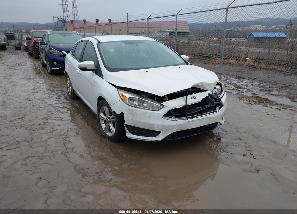 2016 FORD FOCUS SE VIN: 1FADP3F28GL274729