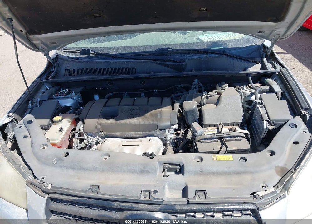 2011 TOYOTA RAV4 VIN: 2T3KF4DV0BW096781