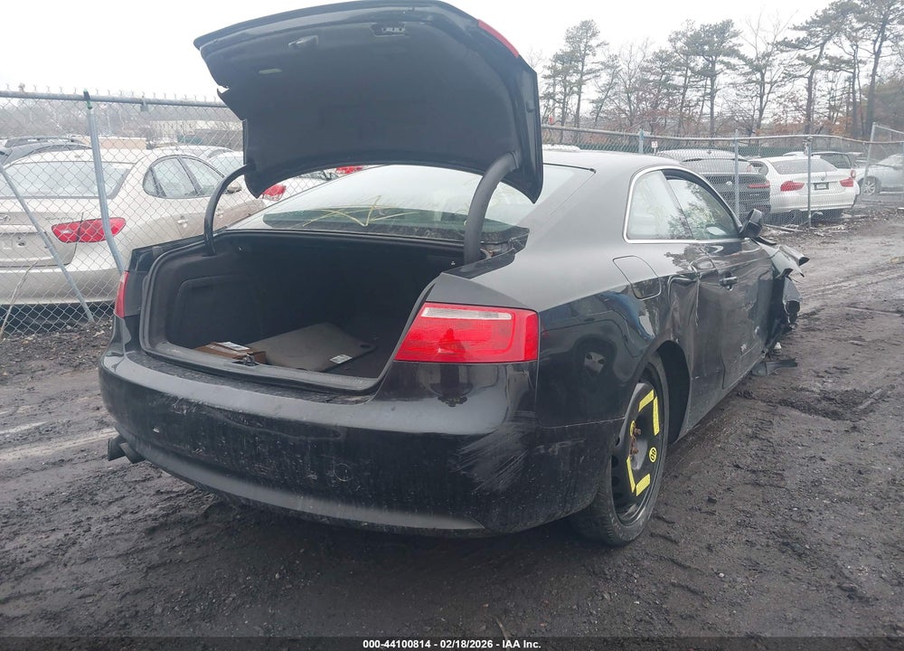 2011 AUDI A5 2.0T PREMIUM VIN: WAUGFAFR0BA083769