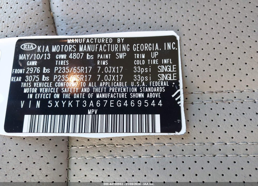 2014 KIA SORENTO LX VIN: 5XYKT3A67EG469544