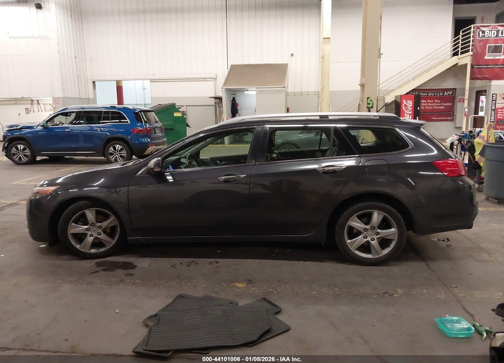 2012 ACURA TSX 2.4 VIN: JH4CW2H64CC000696