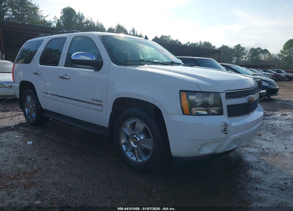 2009 CHEVROLET TAHOE LTZ VIN: 1GNFC33089R303896