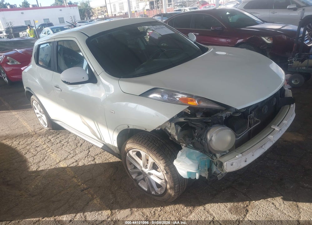 2011 NISSAN JUKE S VIN: JN8AF5MR5BT022607
