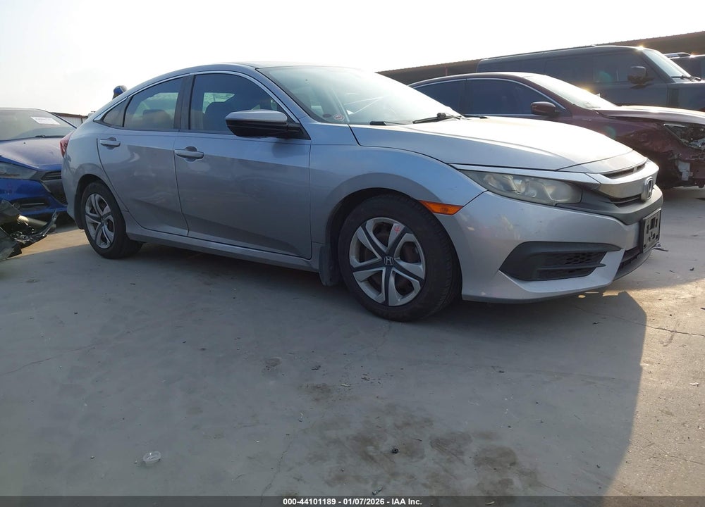2018 HONDA CIVIC LX VIN: 2HGFC2F50JH588707