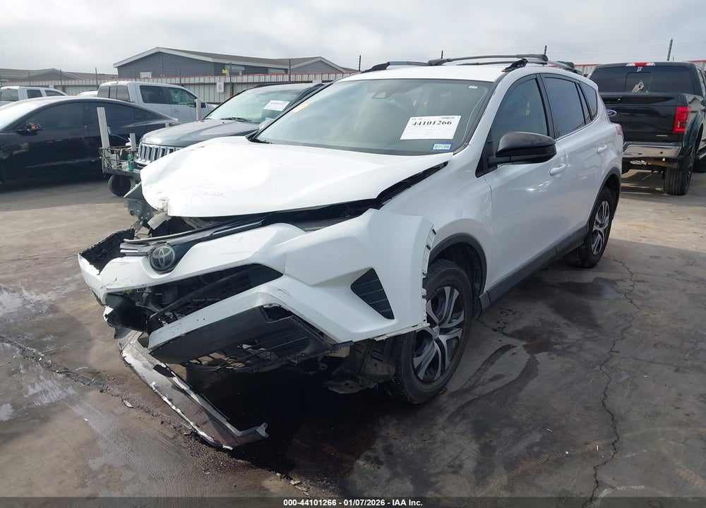 2017 TOYOTA RAV4 LE VIN: JTMZFREV4HJ132084