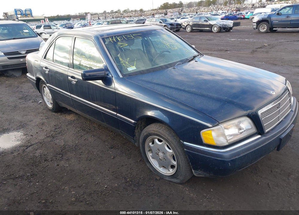 1996 MERCEDES-BENZ C 220 VIN: WDBHA22E4TF413947