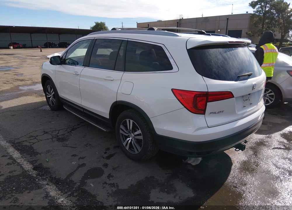 2016 HONDA PILOT EX-L VIN: 5FNYF6H75GB030449