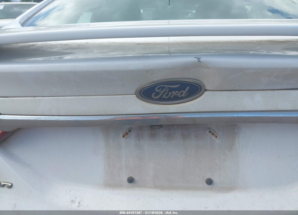 2018 FORD FUSION S VIN: 3FA6P0G7XJR241368