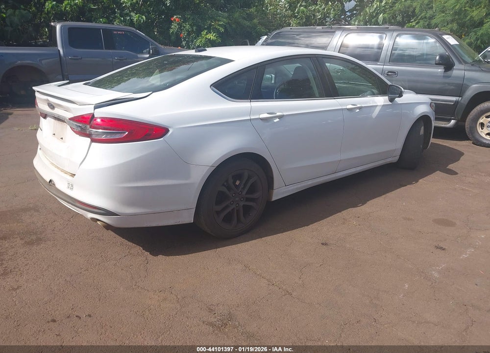 2018 FORD FUSION S VIN: 3FA6P0G7XJR241368