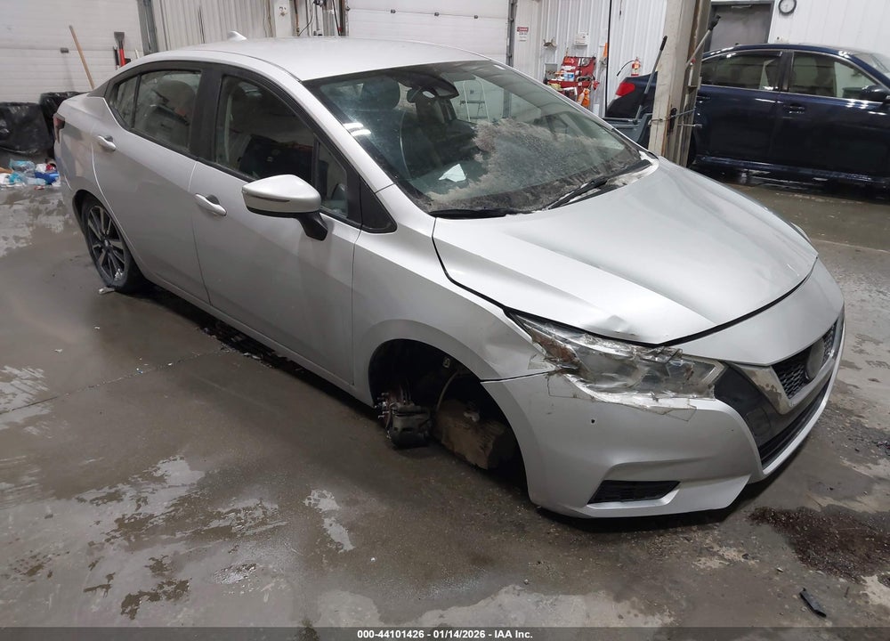 2020 NISSAN VERSA SV XTRONIC CVT VIN: 3N1CN8EV8LL841818