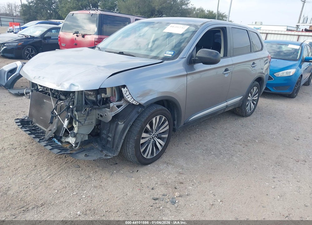 2019 MITSUBISHI OUTLANDER ES VIN: JA4AZ3A38KZ012166