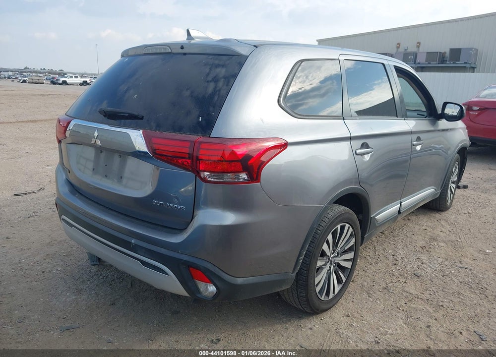 2019 MITSUBISHI OUTLANDER ES VIN: JA4AZ3A38KZ012166