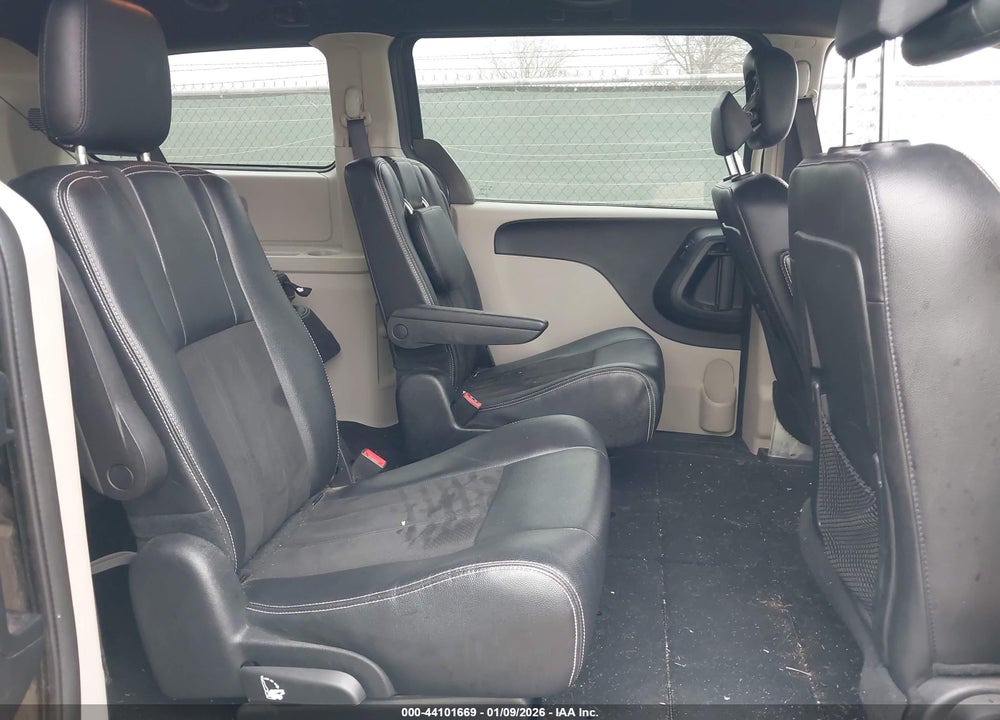 2019 DODGE GRAND CARAVAN SXT VIN: 2C4RDGCG6KR752646