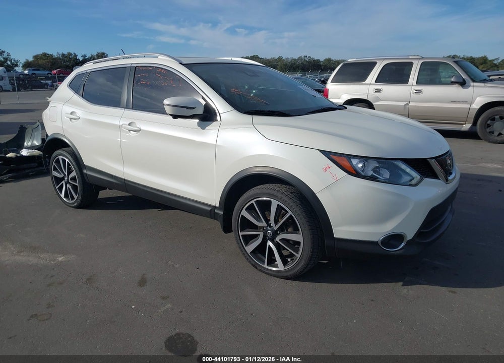 2017 NISSAN ROGUE SPORT SL VIN: JN1BJ1CP4HW026035