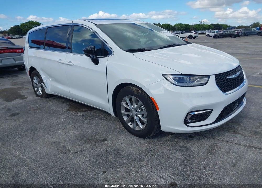 2026 CHRYSLER PACIFICA LIMITED VIN: 2C4RC1GG4TR195960