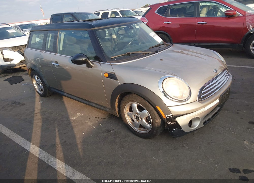2009 MINI COOPER CLUBMAN VIN: WMWML33569TN68523