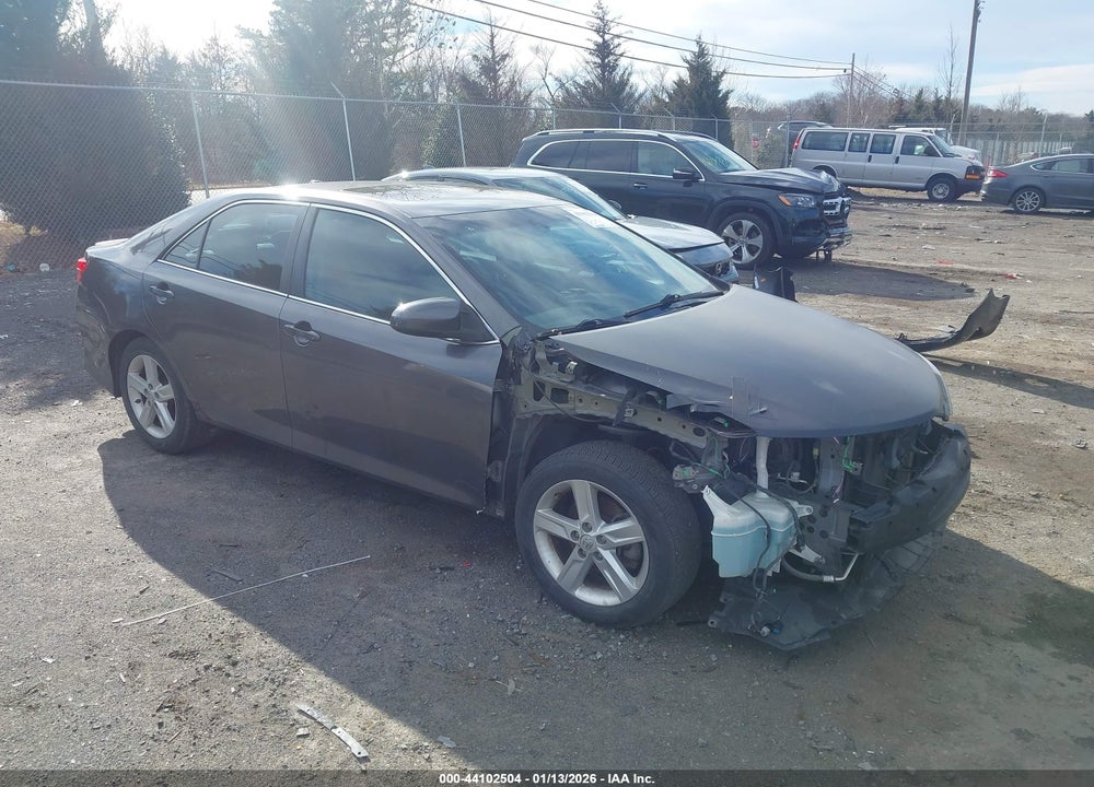 2014 TOYOTA CAMRY SE VIN: 4T1BF1FK9EU347876