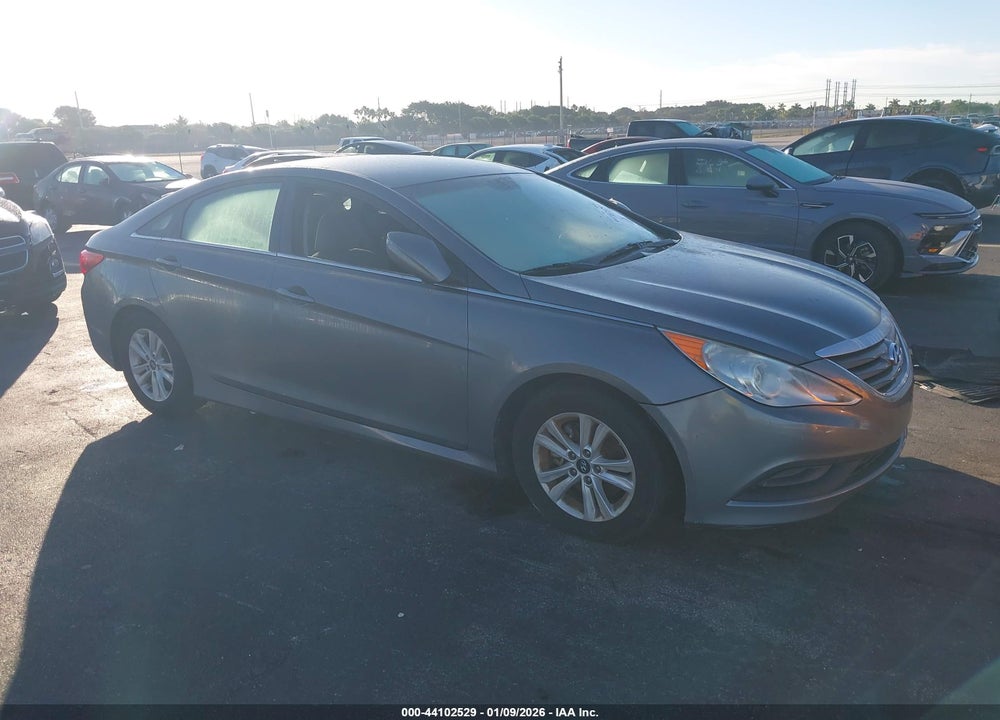 2014 HYUNDAI SONATA GLS VIN: 5NPEB4AC2EH942061