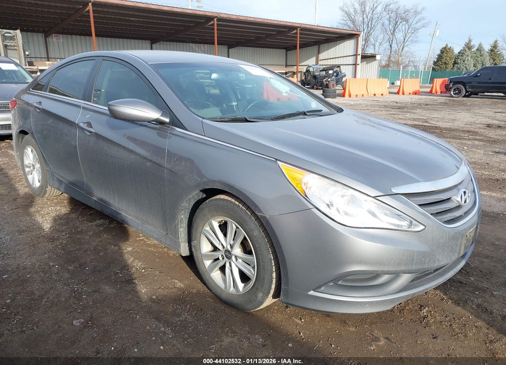 2014 HYUNDAI SONATA GLS VIN: 5NPEB4AC1EH843750