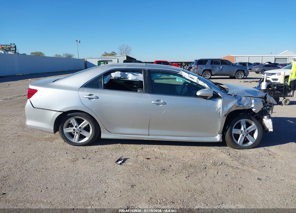 2013 TOYOTA CAMRY SE VIN: 4T1BF1FKXDU275875