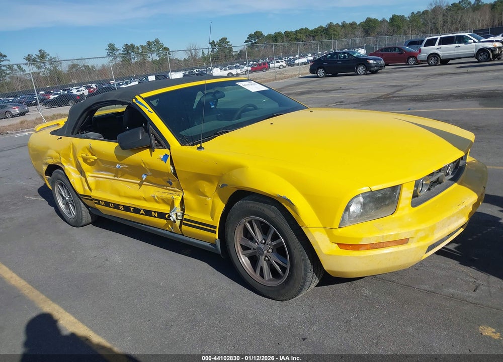 2005 FORD MUSTANG VIN: 1ZVFT84N855215994