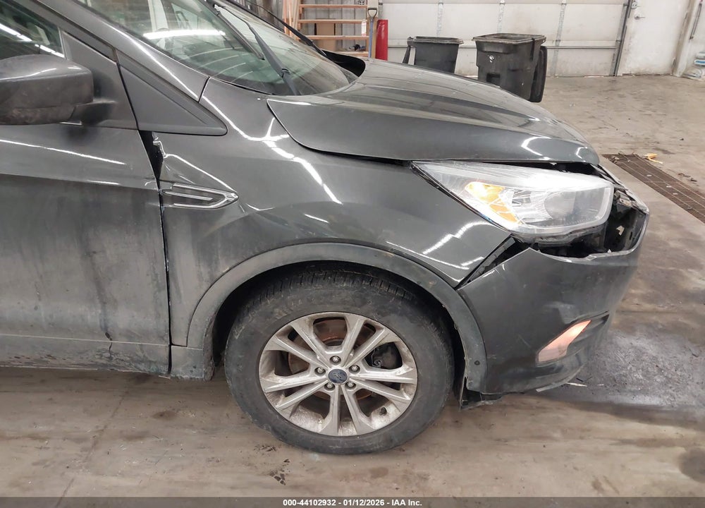 2018 FORD ESCAPE SE VIN: 1FMCU9GD5JUA31068