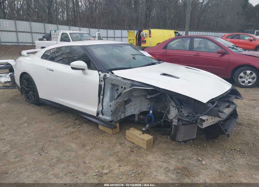 2017 NISSAN GT-R PREMIUM VIN: JN1AR5EF6HM820840