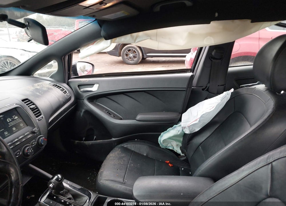 2017 KIA FORTE SX VIN: 3KPFN5A35HE140601