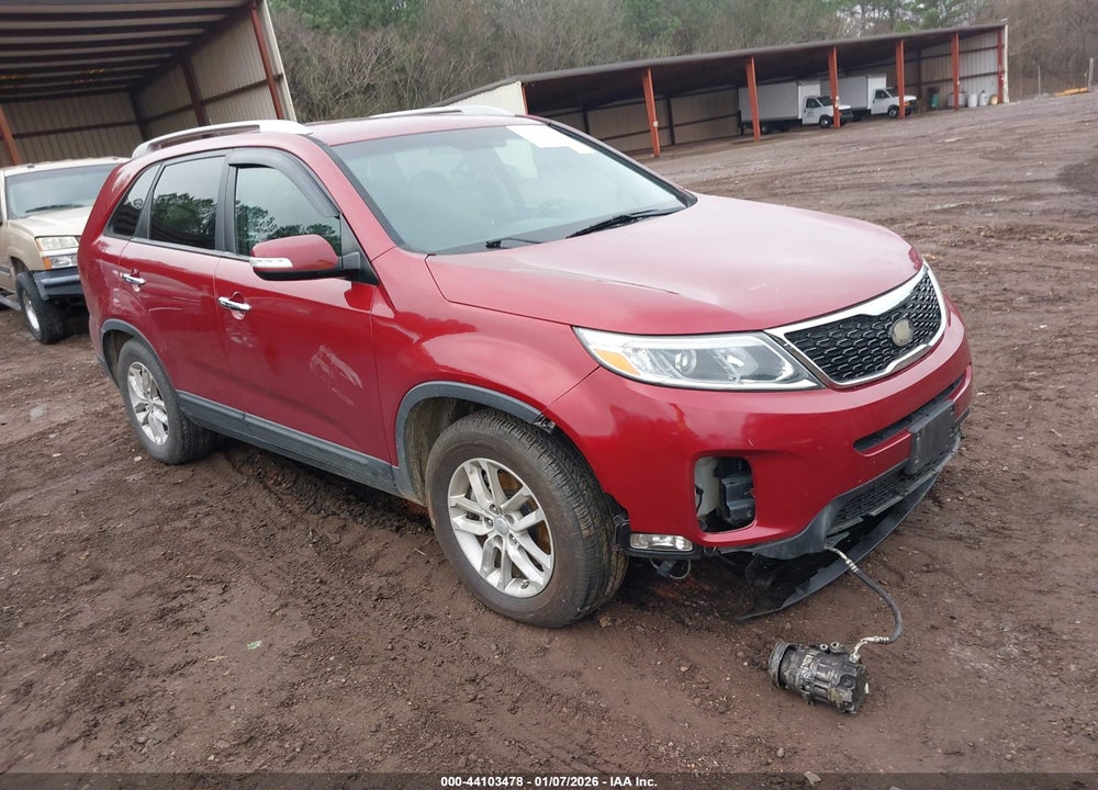 2015 KIA SORENTO LX VIN: 5XYKT4A69FG565196
