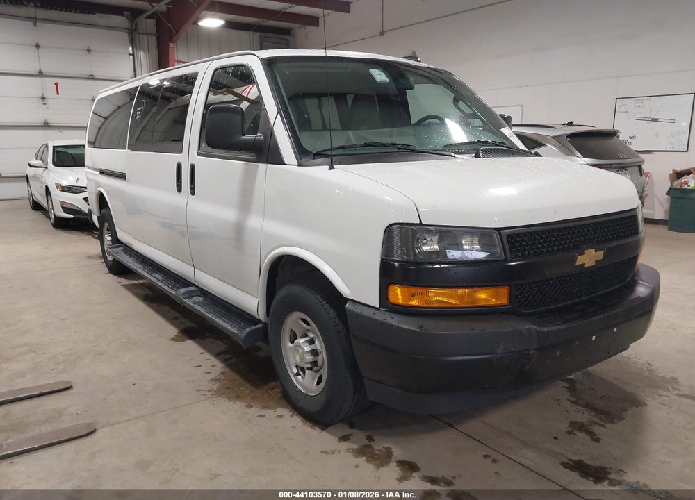 2023 CHEVROLET EXPRESS PASSENGER RWD 3500 EXTENDED WHEELBASE LS VIN: 1GAZGNFPXP1197437