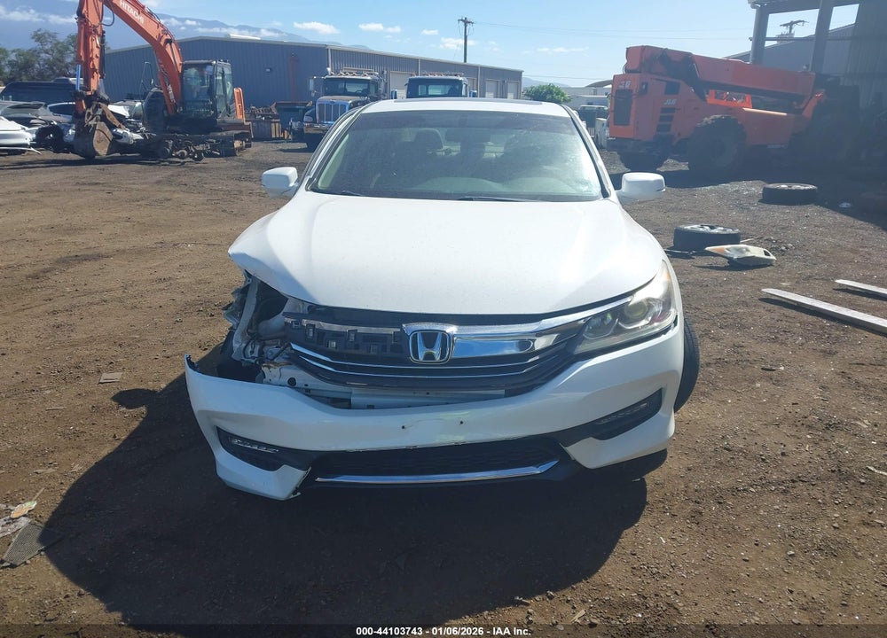 2017 HONDA ACCORD EX-L VIN: 1HGCR2F81HA023161