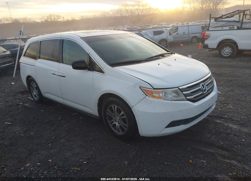 2011 HONDA ODYSSEY EX-L VIN: 5FNRL5H68BB081032