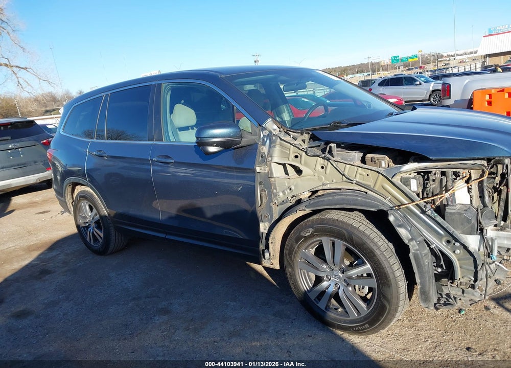 2017 HONDA PILOT EX VIN: 5FNYF5H33HB026795