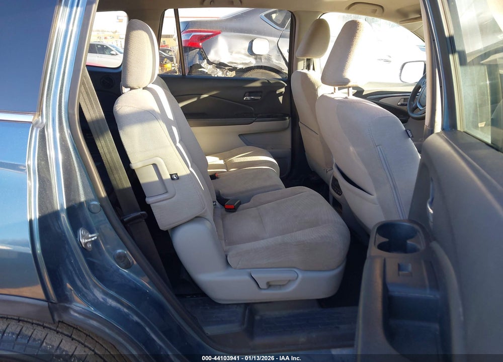 2017 HONDA PILOT EX VIN: 5FNYF5H33HB026795