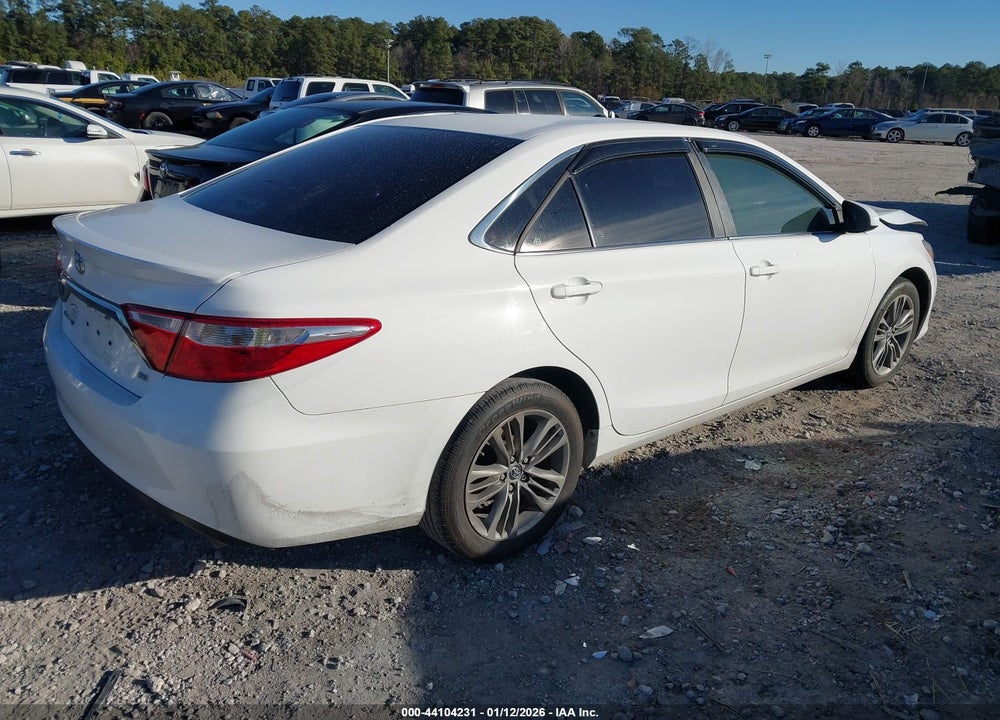 2015 TOYOTA CAMRY SE VIN: 4T1BF1FK1FU971690