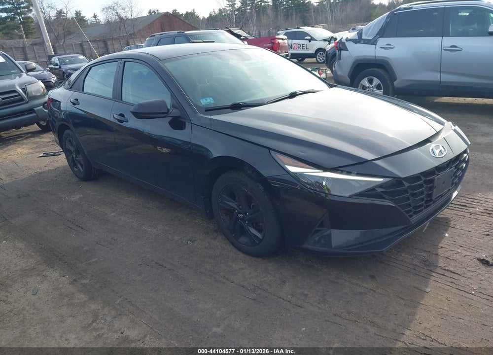 2022 HYUNDAI ELANTRA SEL VIN: KMHLM4AG7NU220400
