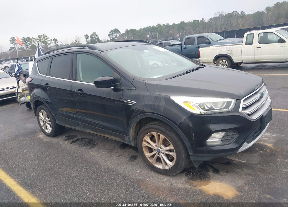 2017 FORD ESCAPE SE VIN: 1FMCU9GD9HUB83137