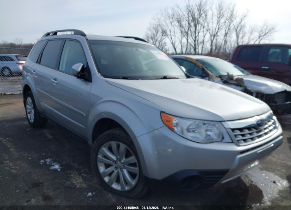 2011 SUBARU FORESTER 2.5X PREMIUM VIN: JF2SHBDC4BH747625