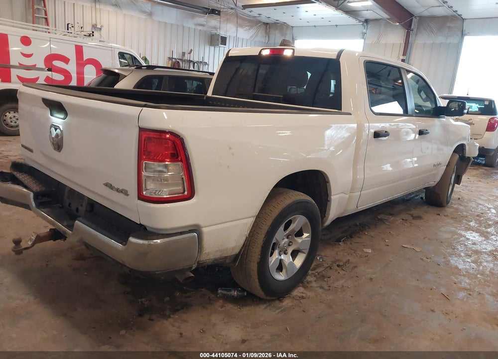 2023 RAM 1500 BIG HORN  4X4 5'7 BOX VIN: 1C6RRFFG0PN623708