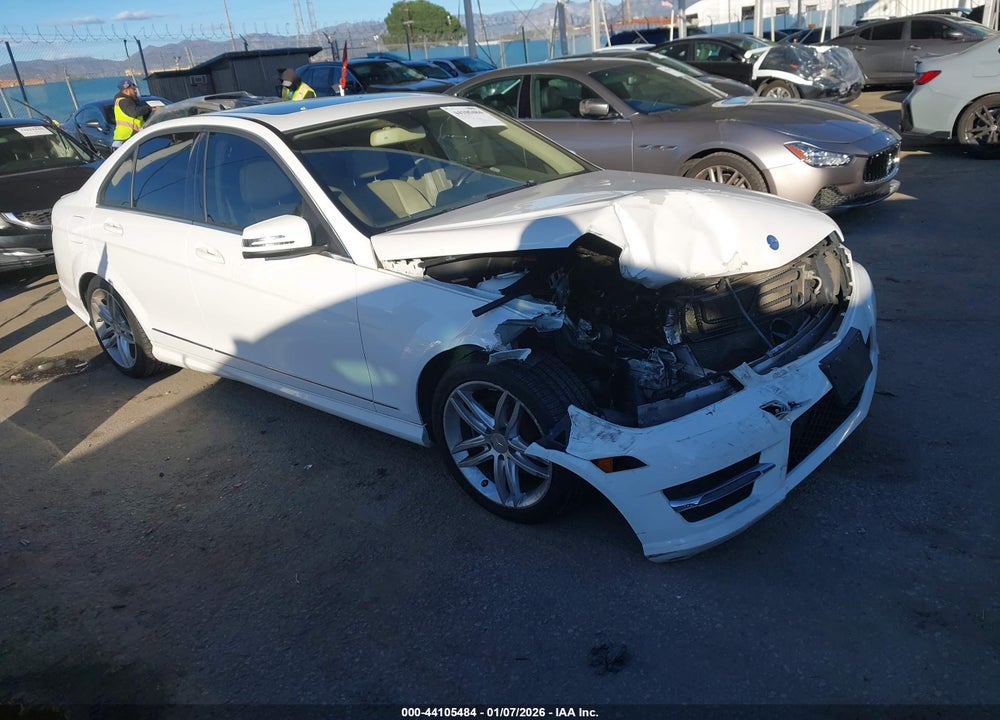 2013 MERCEDES-BENZ C 250 SPORT VIN: WDDGF4HB1DR293215