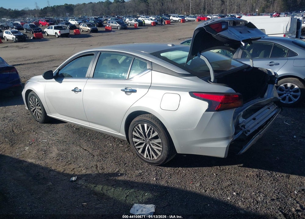 2024 NISSAN ALTIMA SV FWD VIN: 1N4BL4DVXRN325600